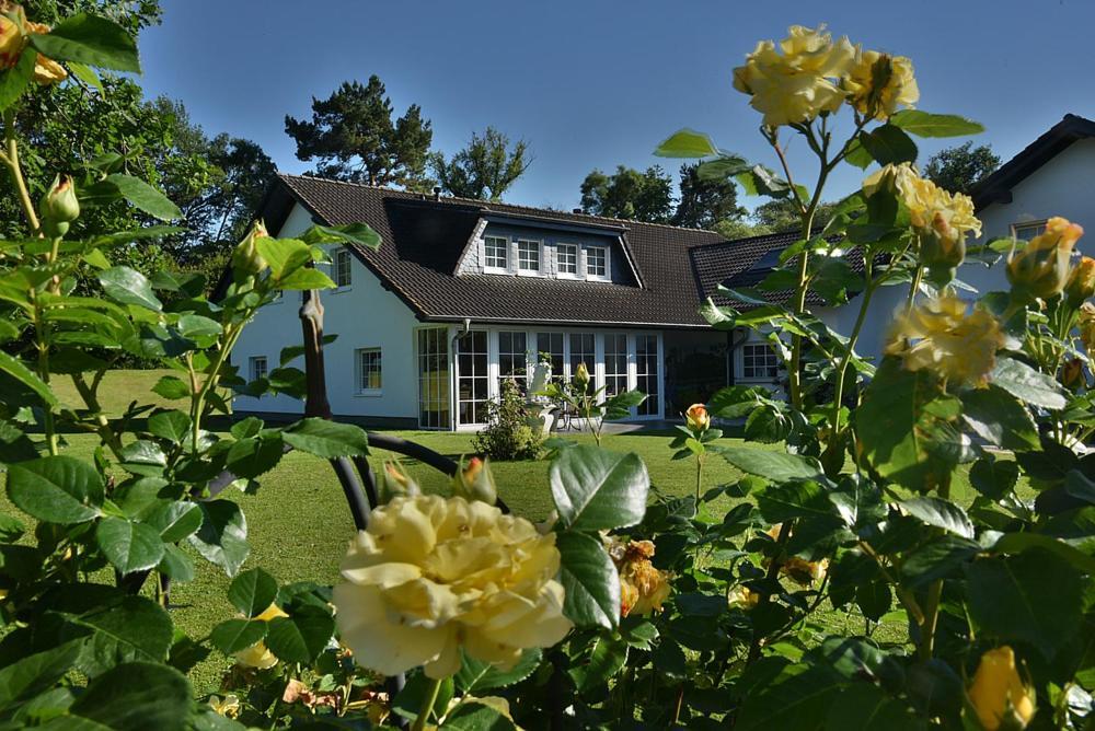 Hotel Ederstrand Frankenberg an der Eder Exterior photo